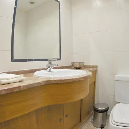 Parque Nacoes Prime 21 3 Quartos Лиссабон