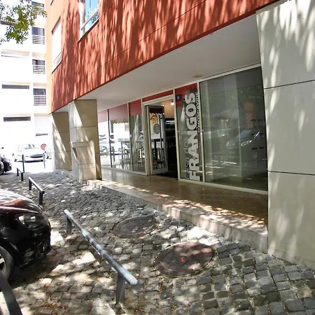 Parque Nacoes Prime 21 3 Quartos * Лиссабон